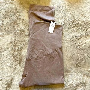 3/4 Length Old Navy Maternity Leggings, Size M